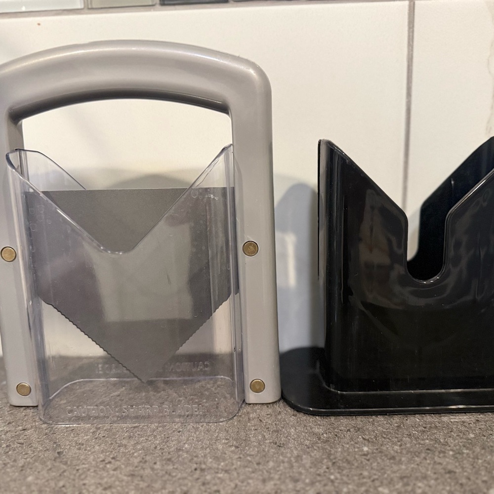 Bagel Slicer/Cutter - Picture 2 of 2